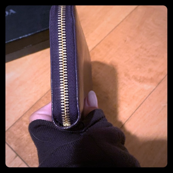 Prada wallet - Picture 8 of 12